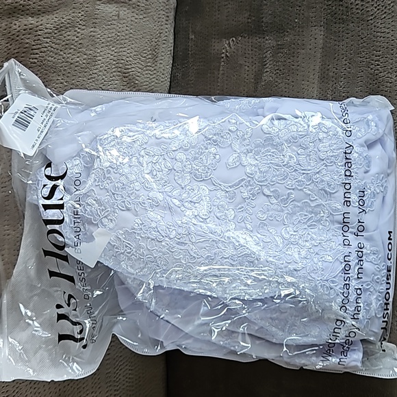 NEW! Size 24W A-line V-Neck Asymmetrical Lace Chiffon Wedding Dress 👰 - Picture 5 of 5